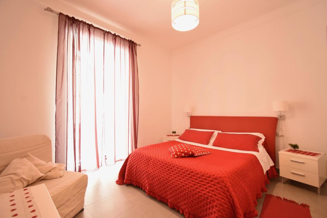E - Rent And Le Nel Corso - Adults Only Gasthuis